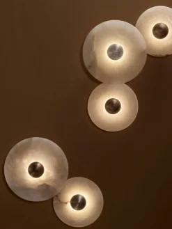 Median Sconce