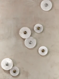 Median Sconce