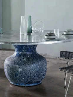 Moon Round Dining Table