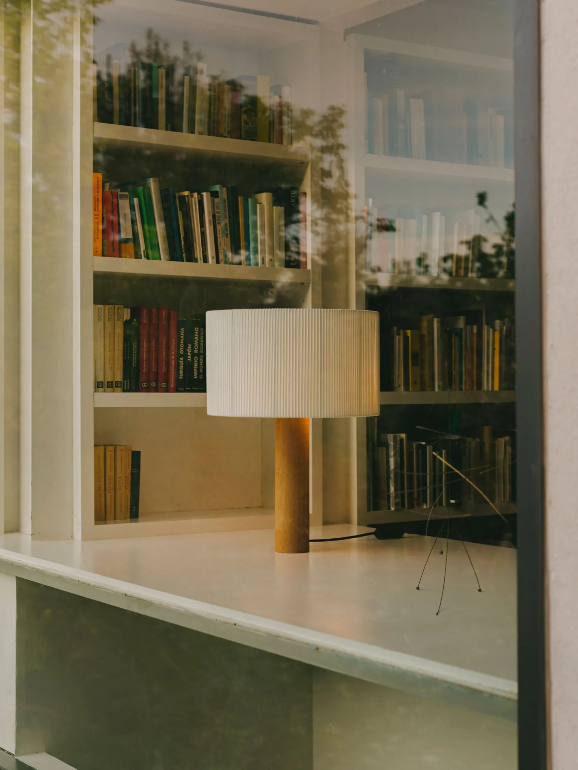 Moragas Table Lamp