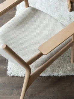 N-LC01 Armchair