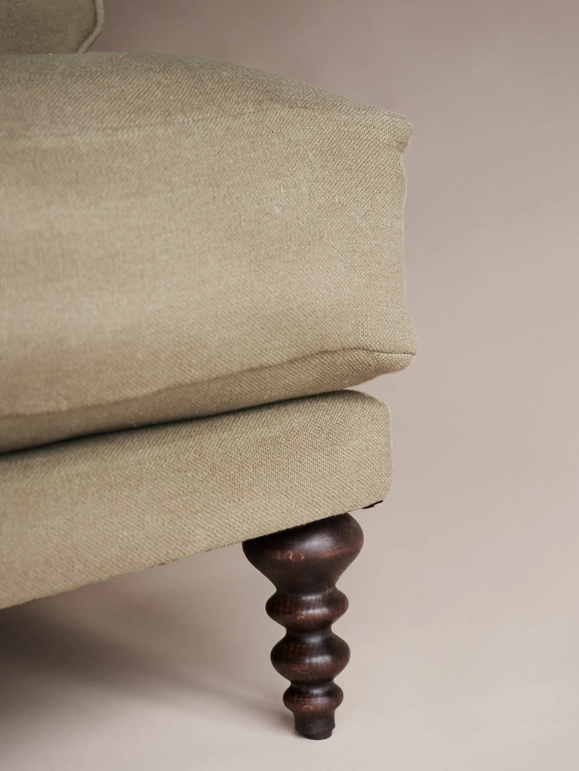 Oscar Armchair