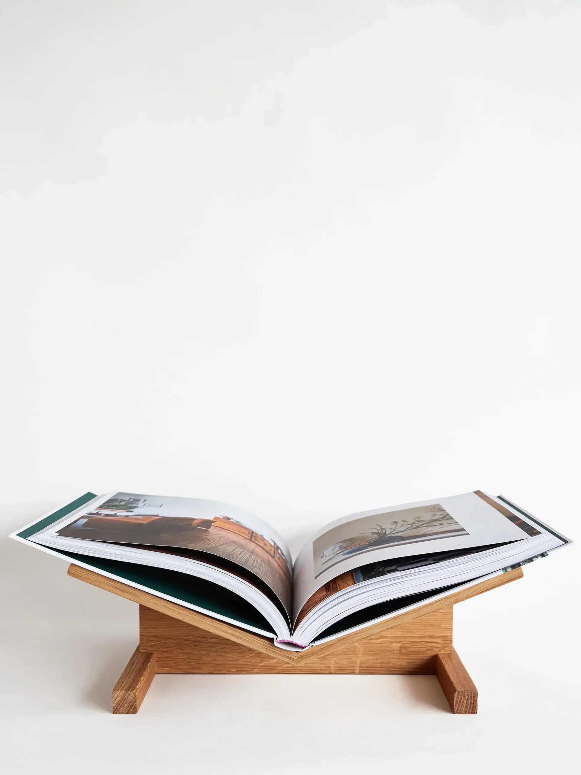 Page Bookstand - Oak
