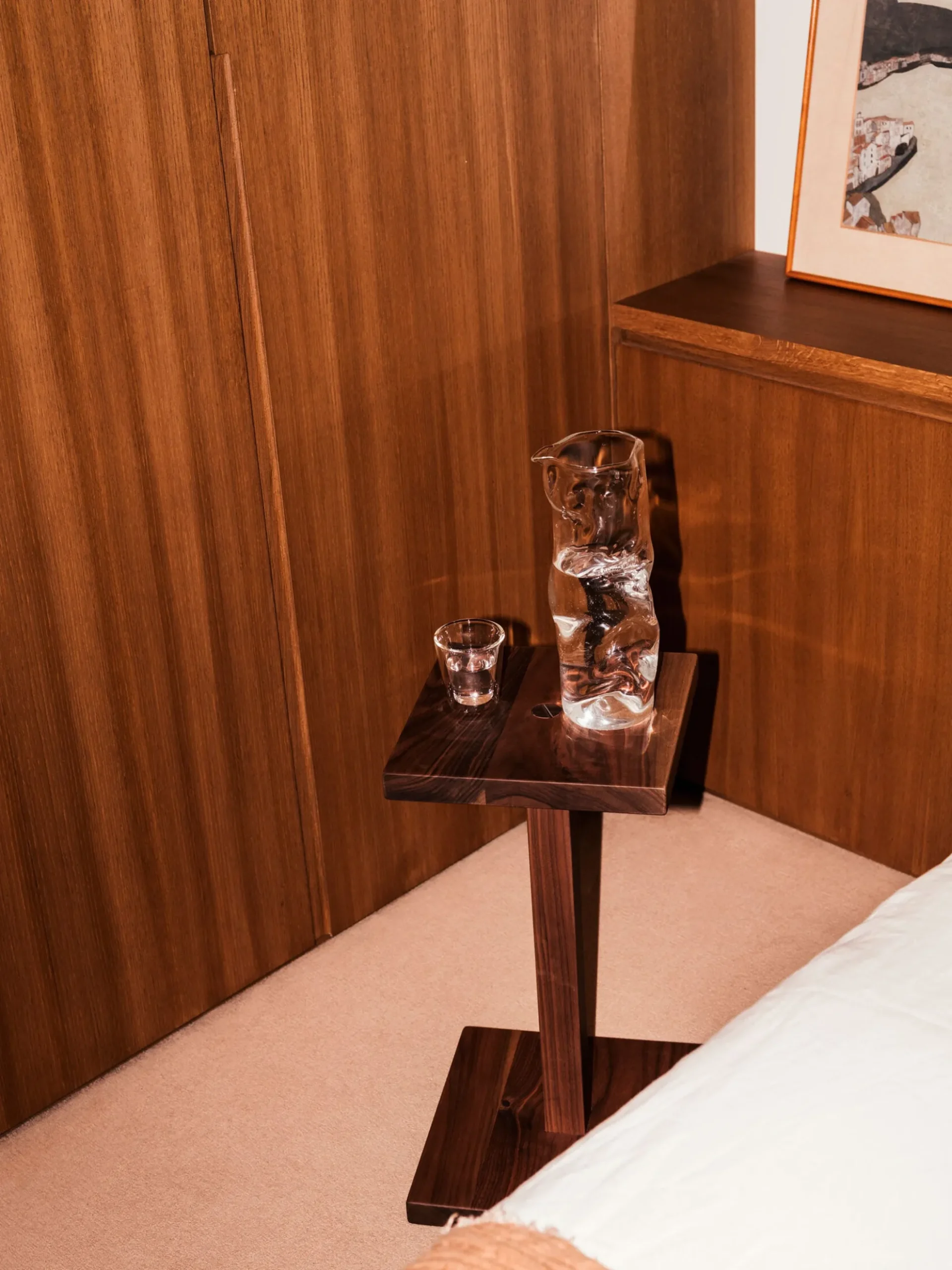 Peana Molina Side Table