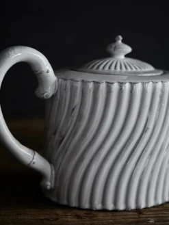 Peggy Teapot