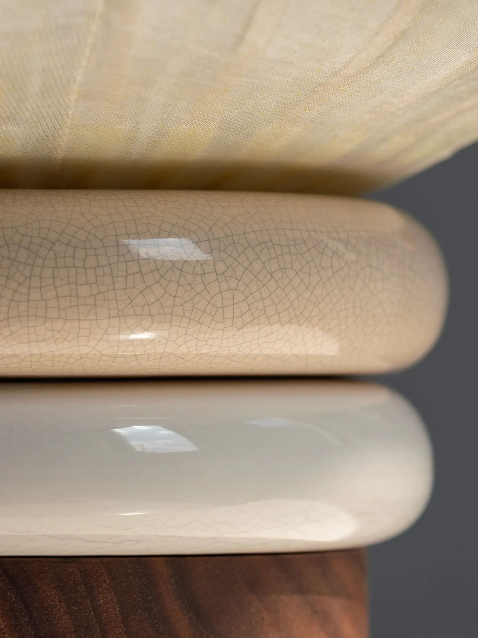 Plum Charm Table Lamp - Jin
