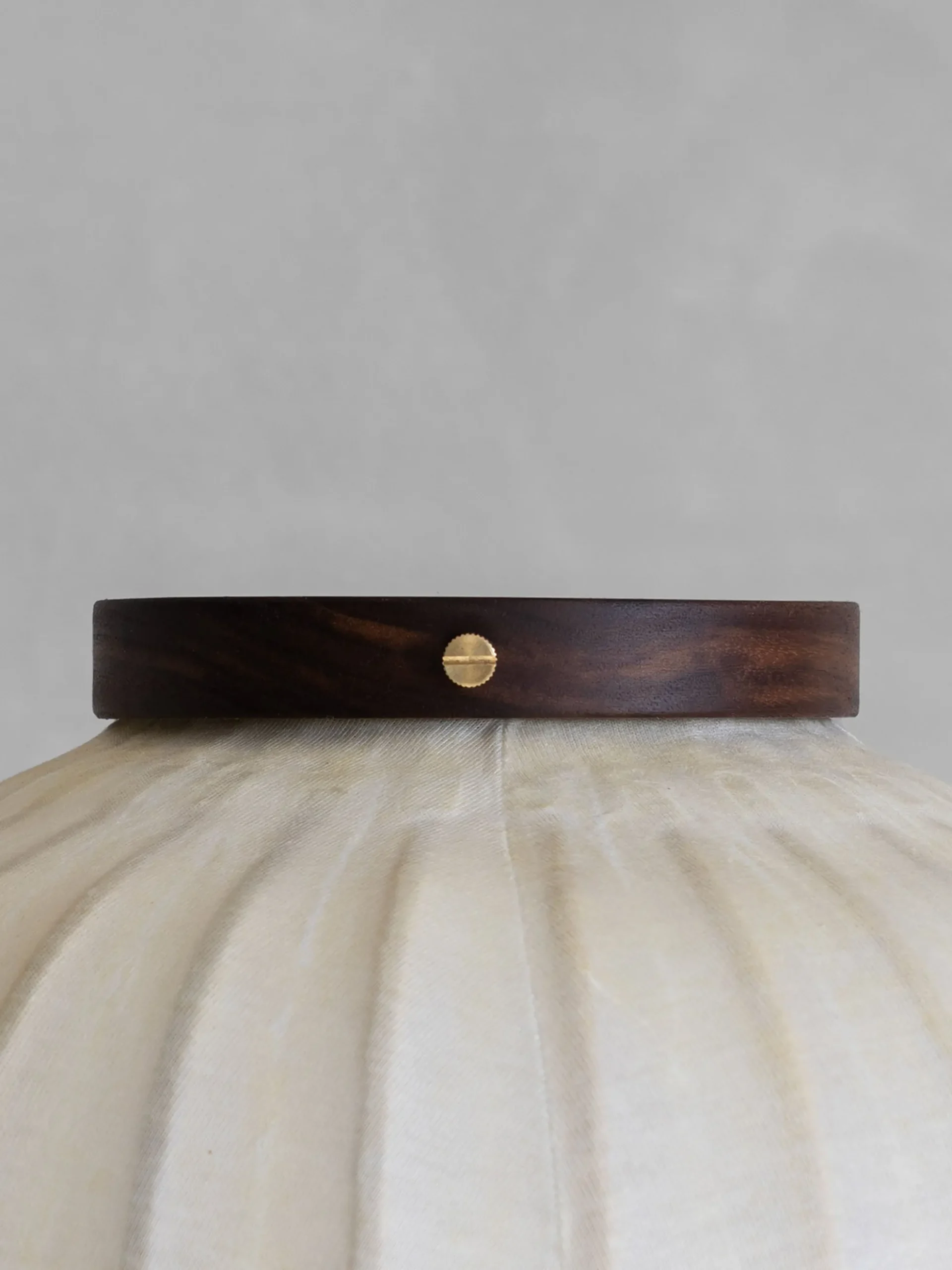 Plum Charm Table Lamp - Jin