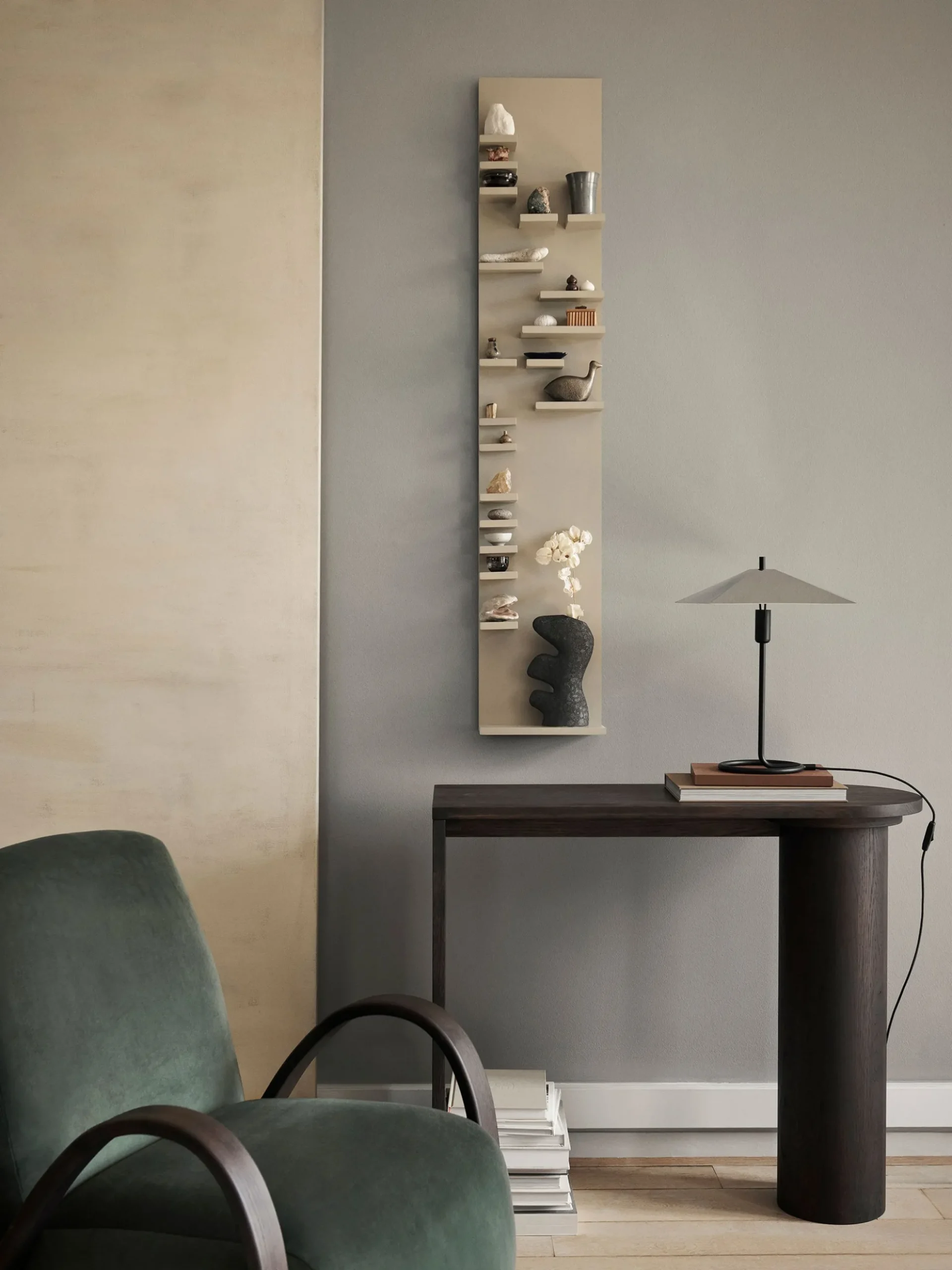 Pylo Console Table