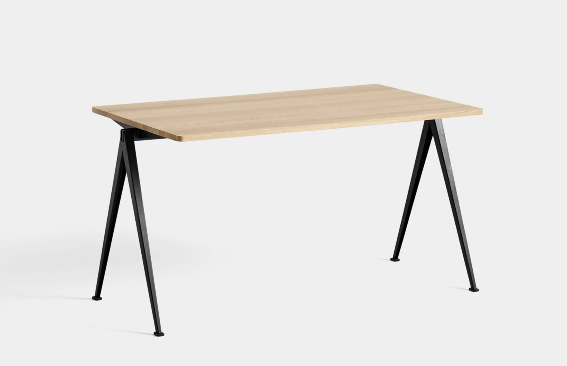Pyramid Table 01