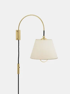Reibe Wall Lamp