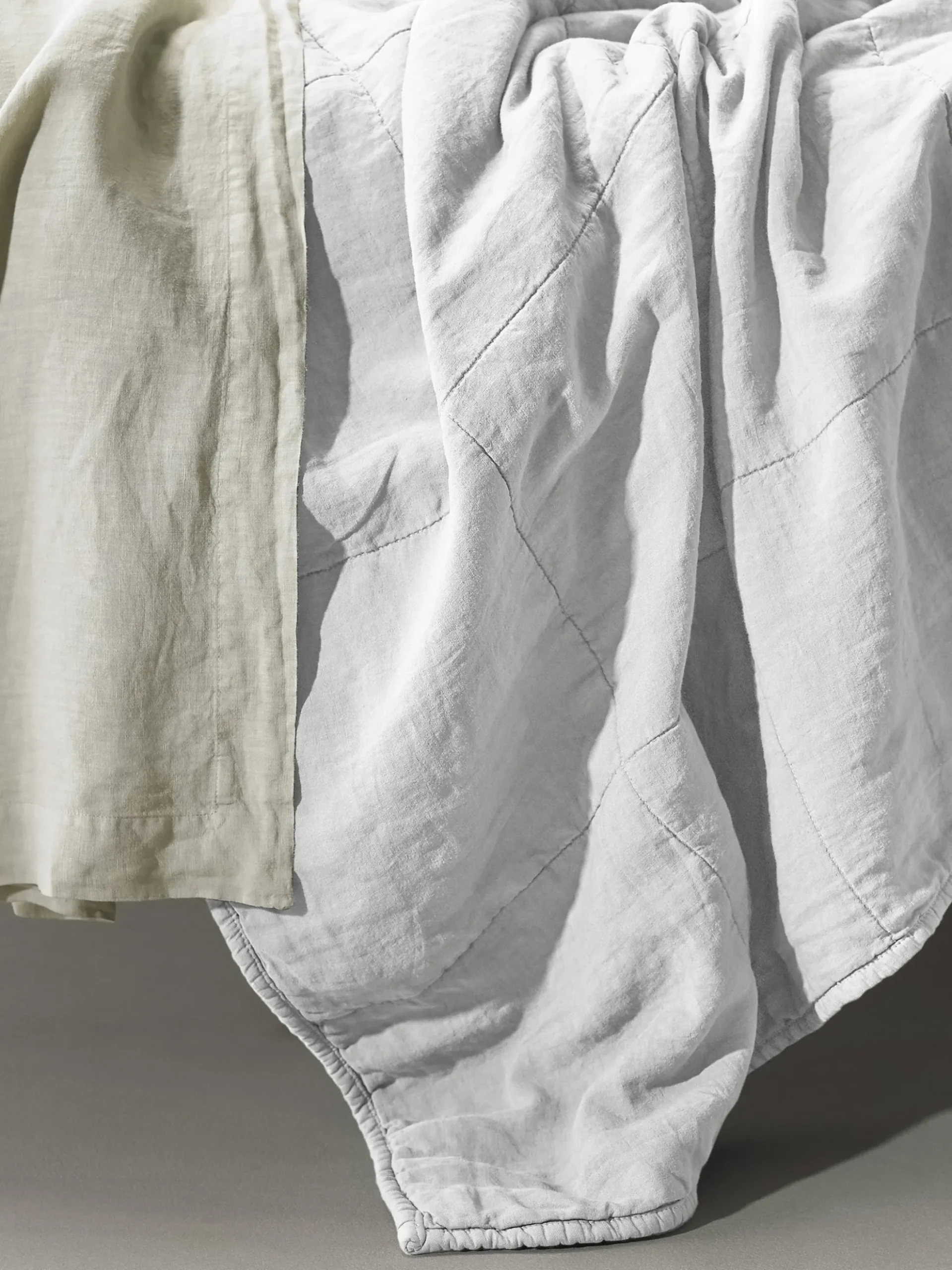 Rem Bed Cover 260x260 - Bianco