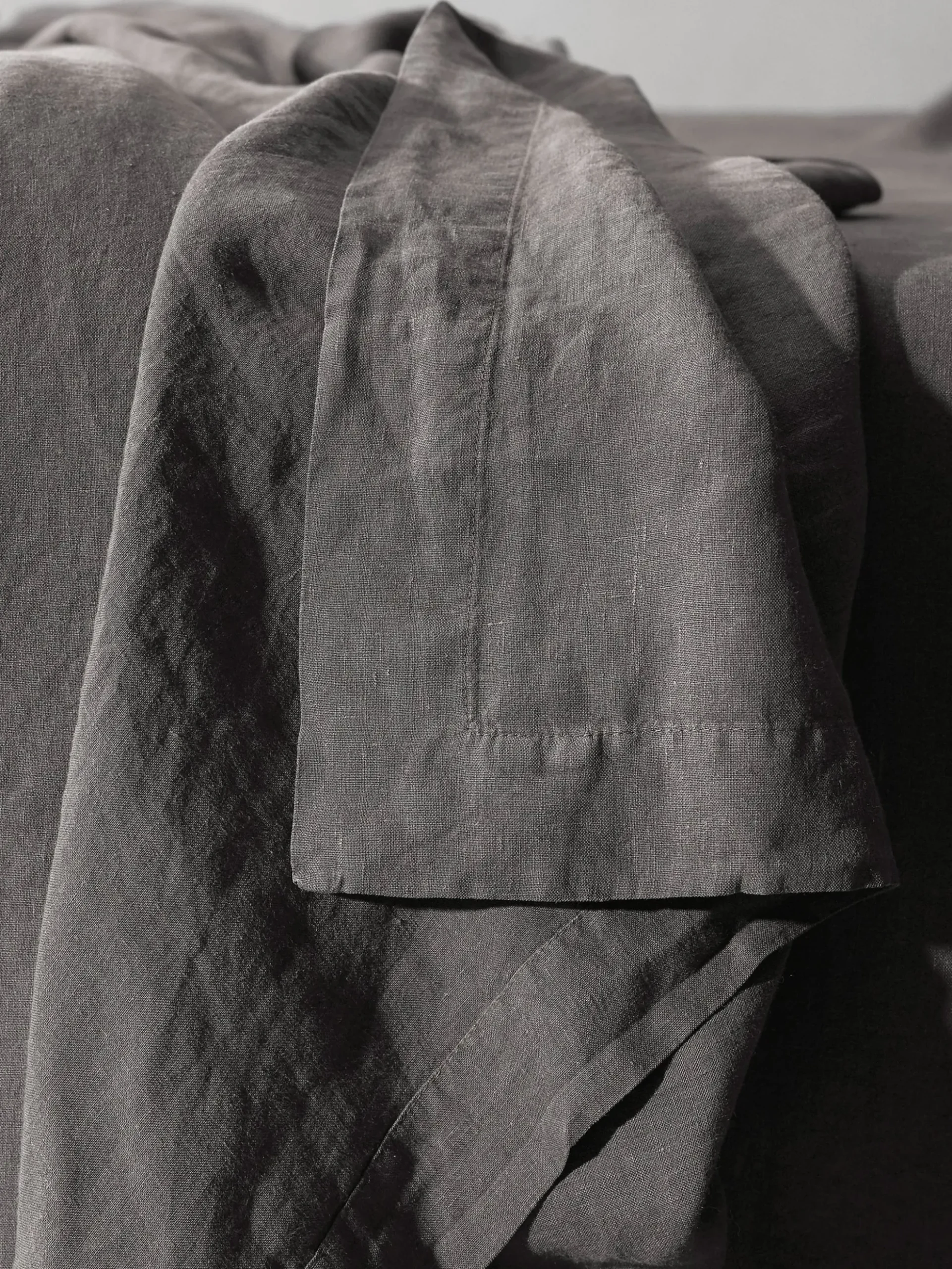 Rem Linen Bedding - Fumo