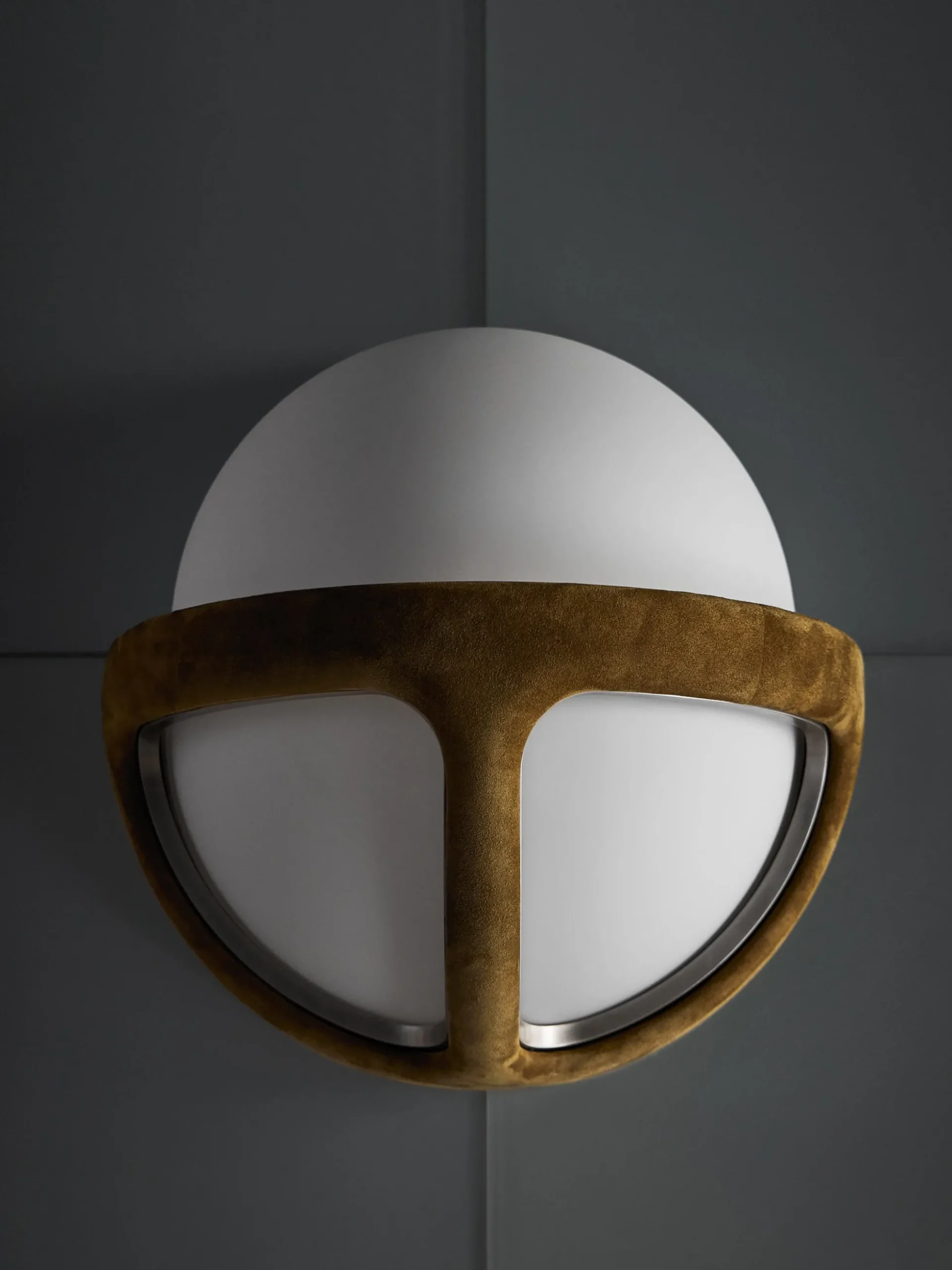 Reprise Sconce