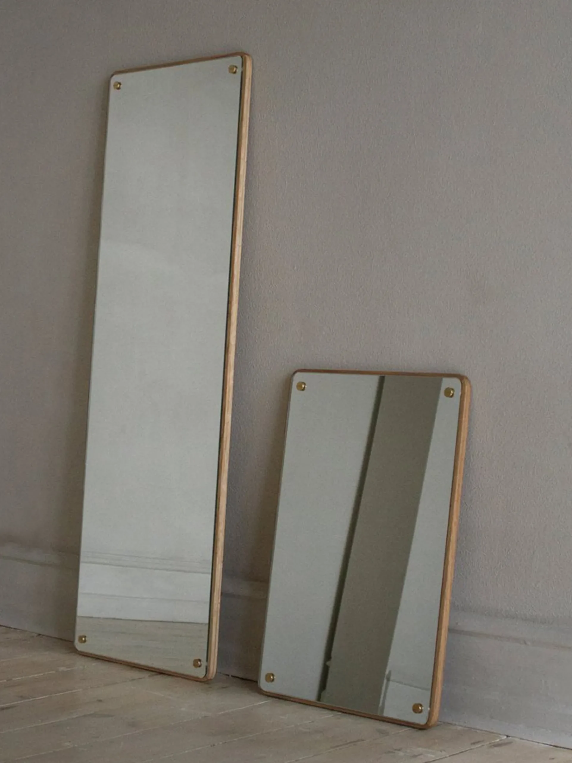 RM-1 Rectangular Mirror 116 cm