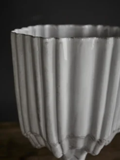 Rocaille Vase