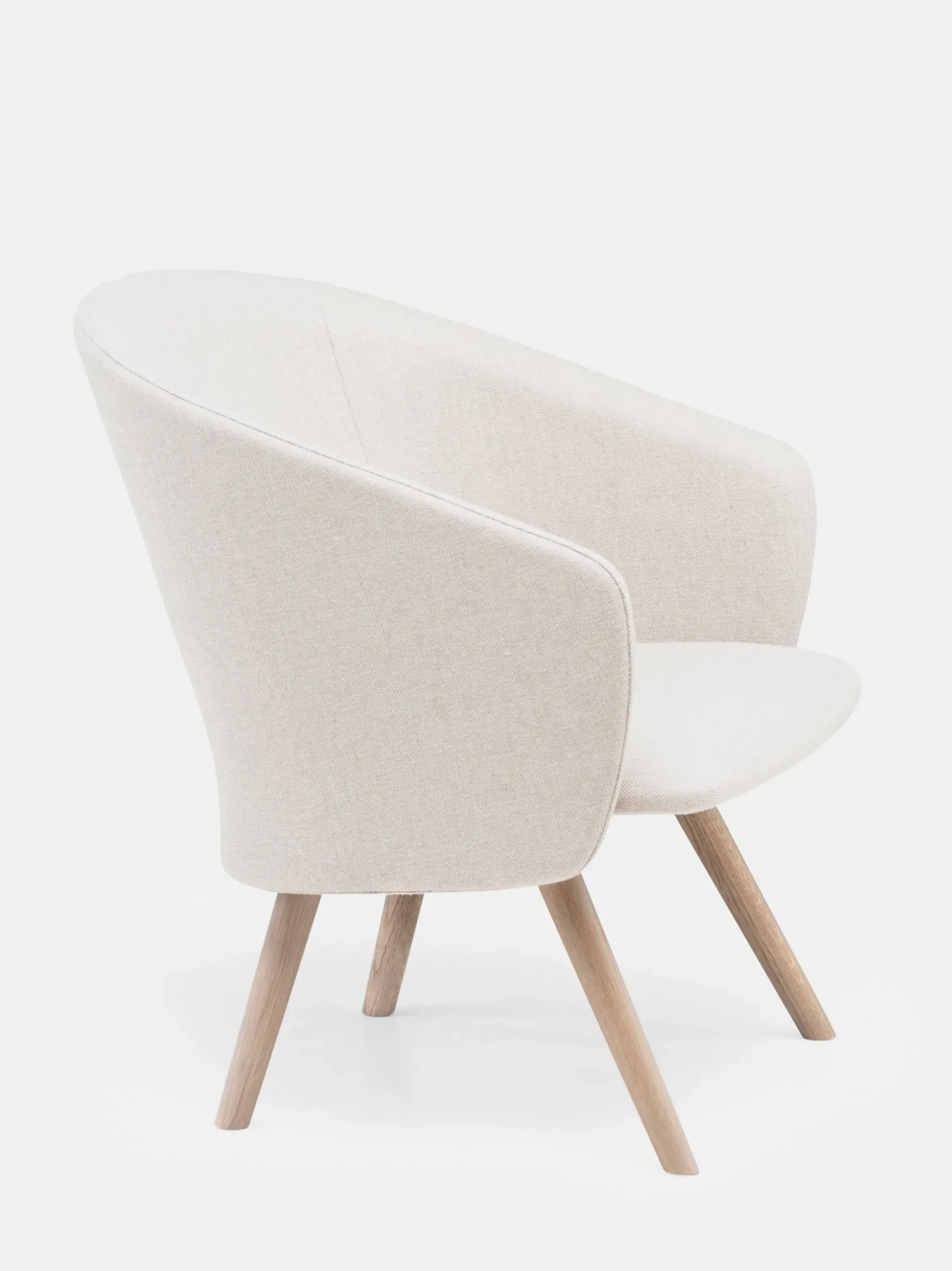 Saia Lounge Chair