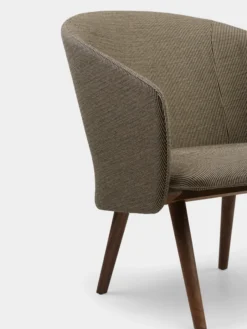 Saia Lounge Chair