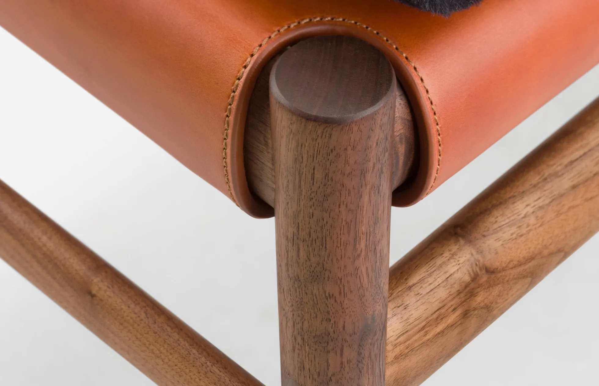 Sela Medium Bench