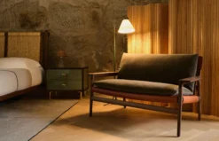 Sela Sofa