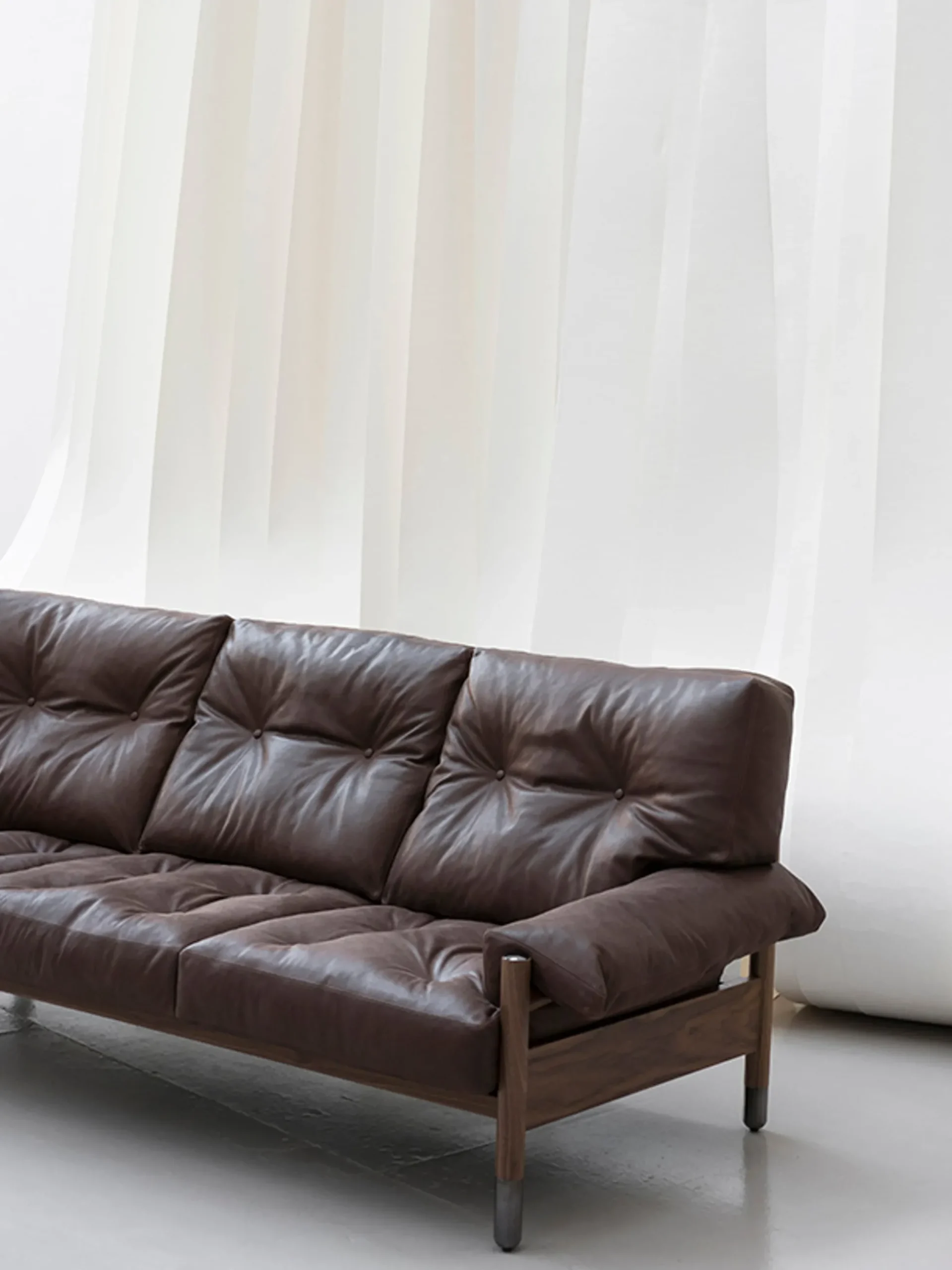 Sella Sofa