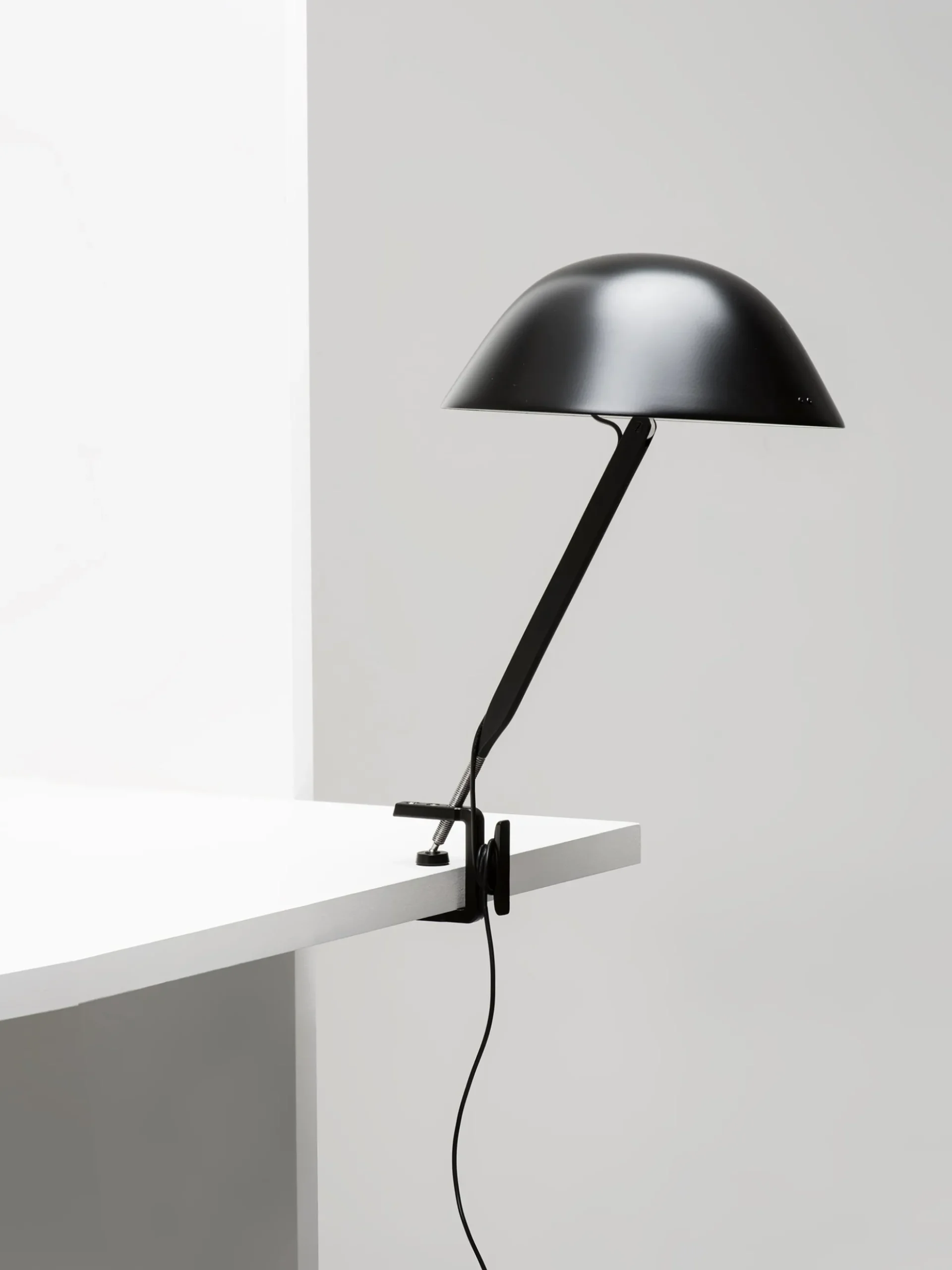 Sempé C Table Lamp - Jet Black