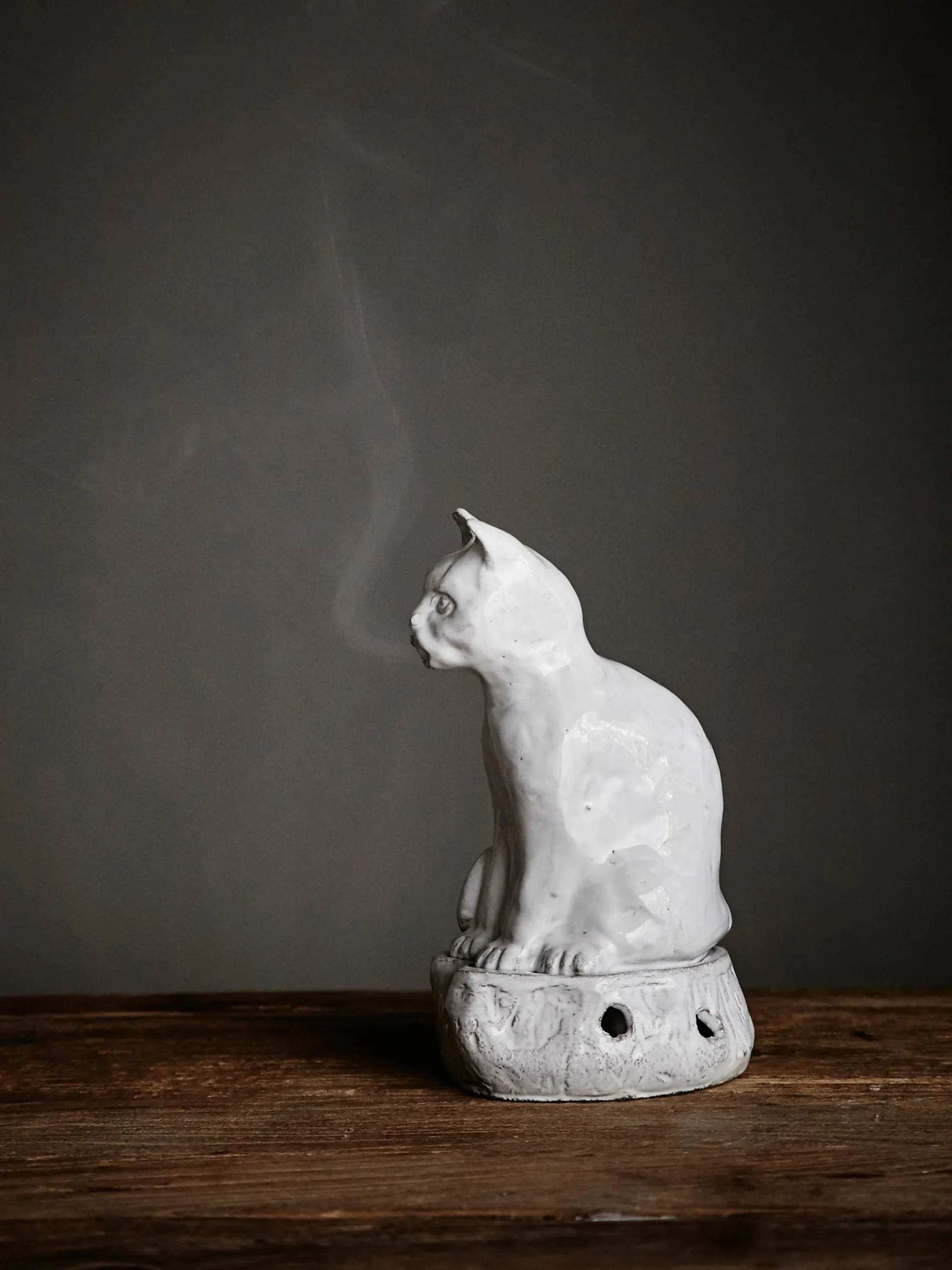 Setsuko Cat Incense Burner