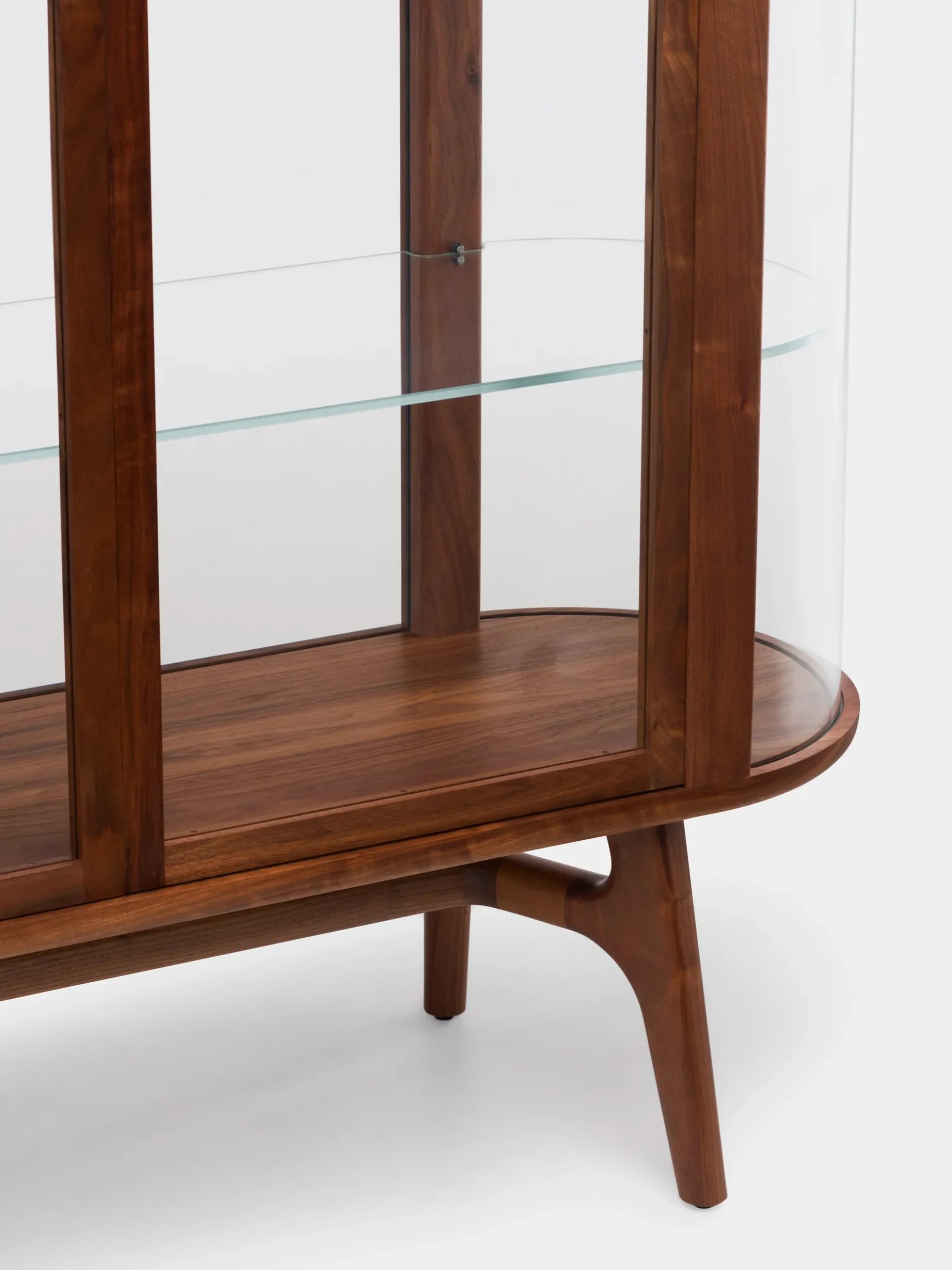 Solo Tall Vitrine