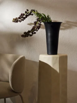 Staffa Pedestal - Ivory