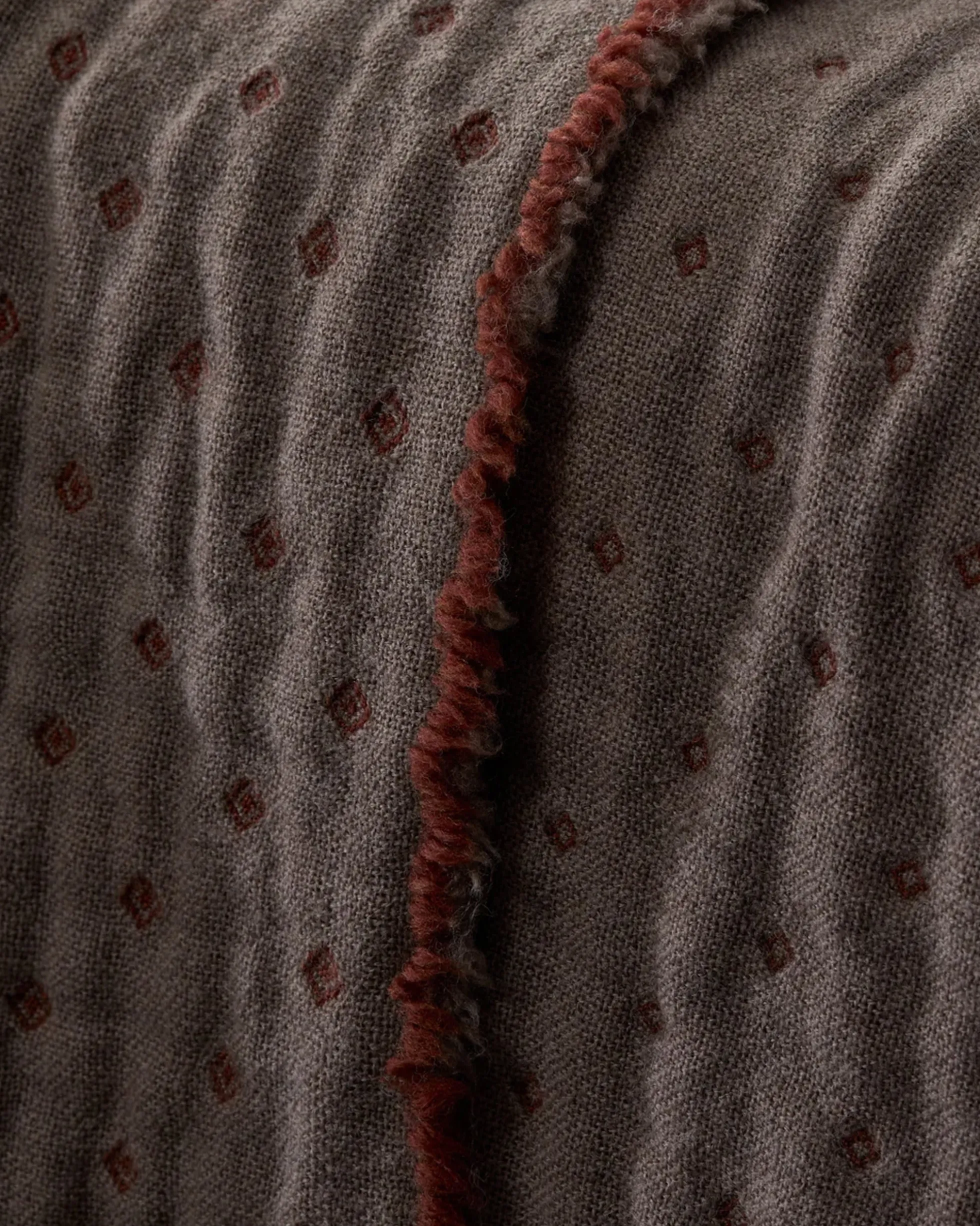 Tai Throw - Piuma