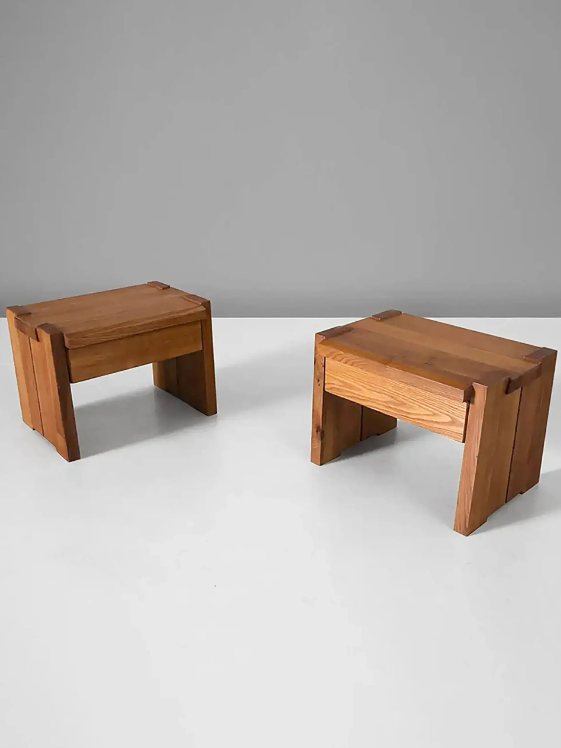 T38 Bedside Table