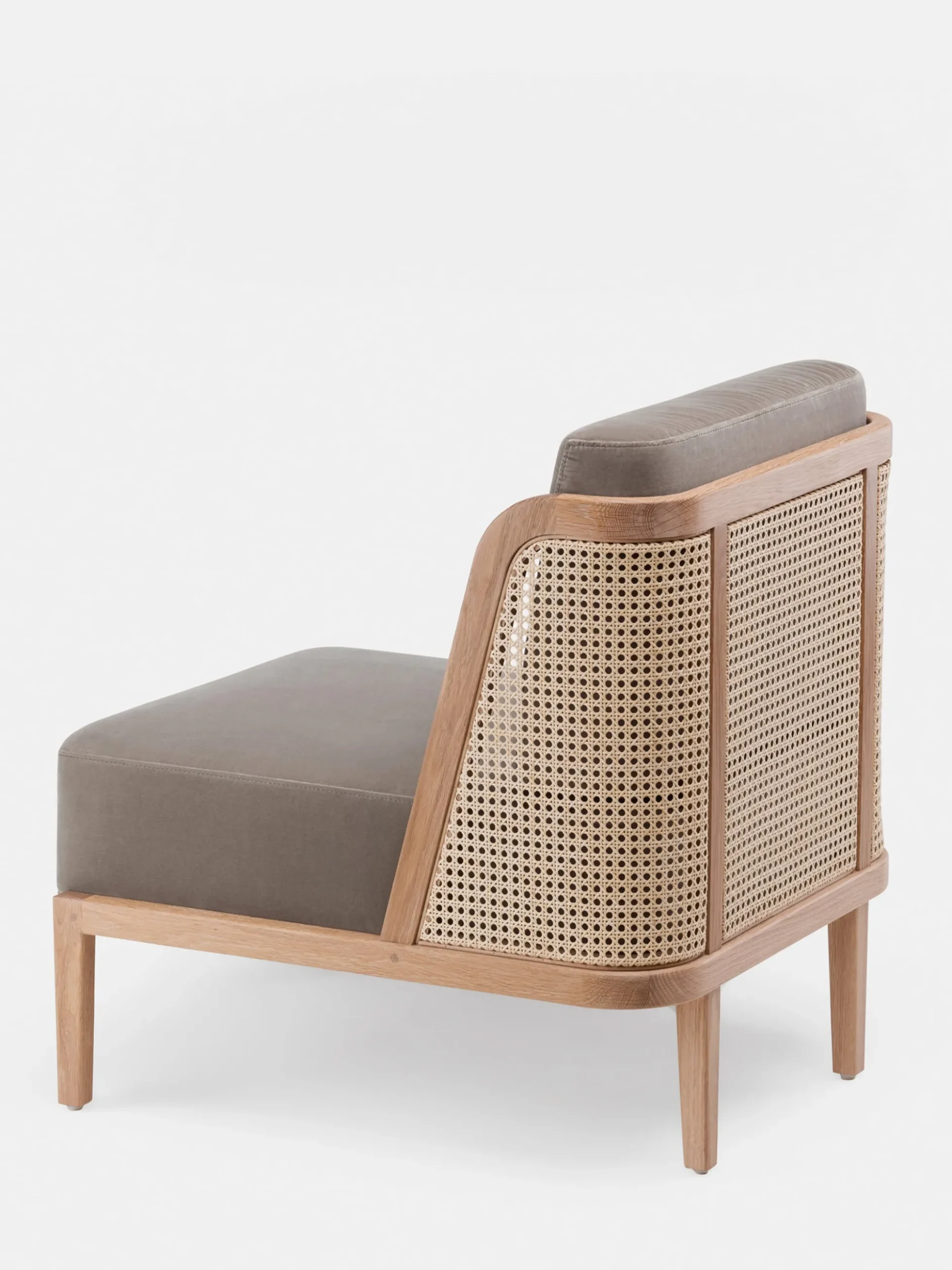 Throne Lounge Chair - Rattan