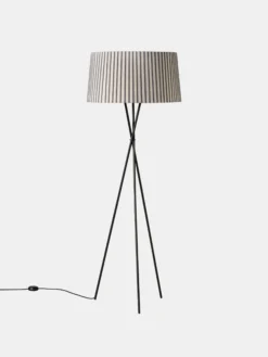 Trípode G5 Floor Lamp