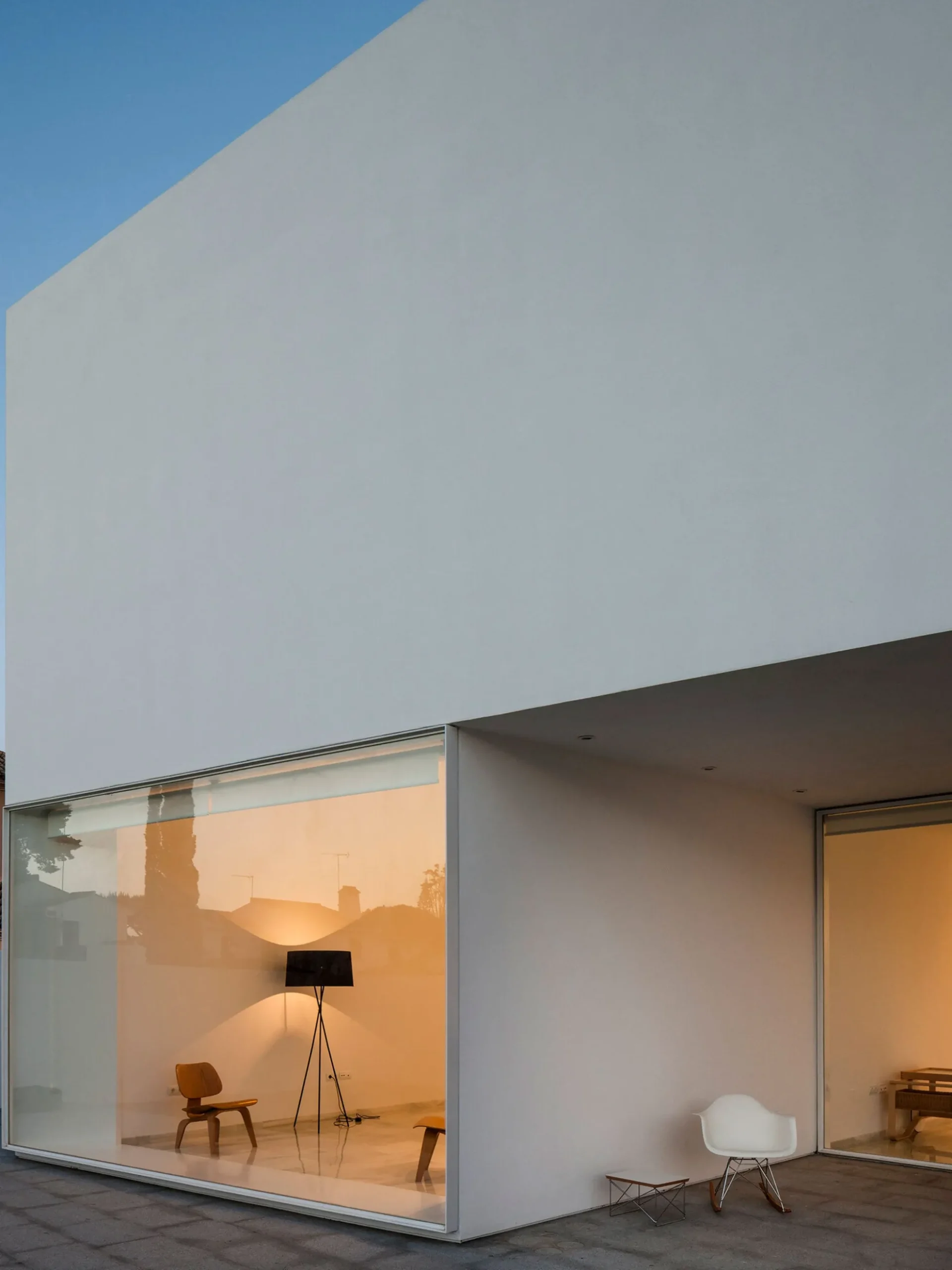 Trípode G5 Floor Lamp