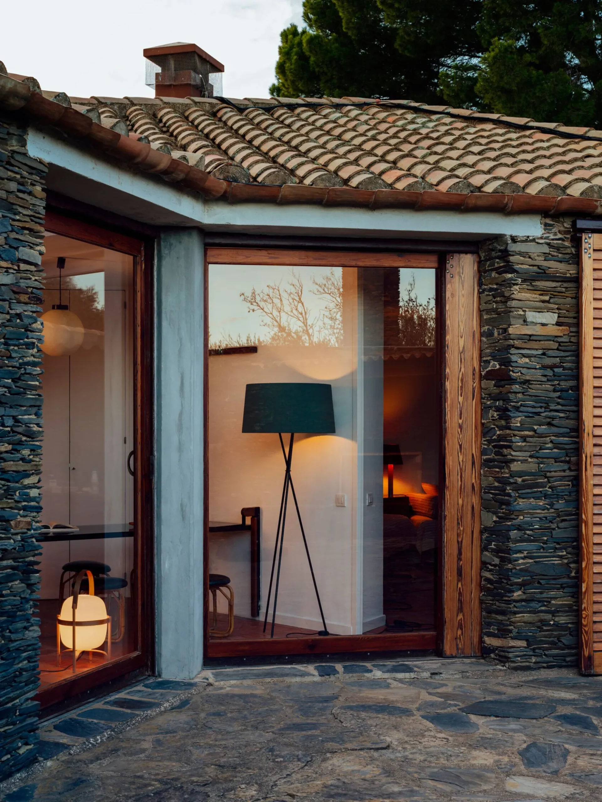 Trípode G5 Floor Lamp