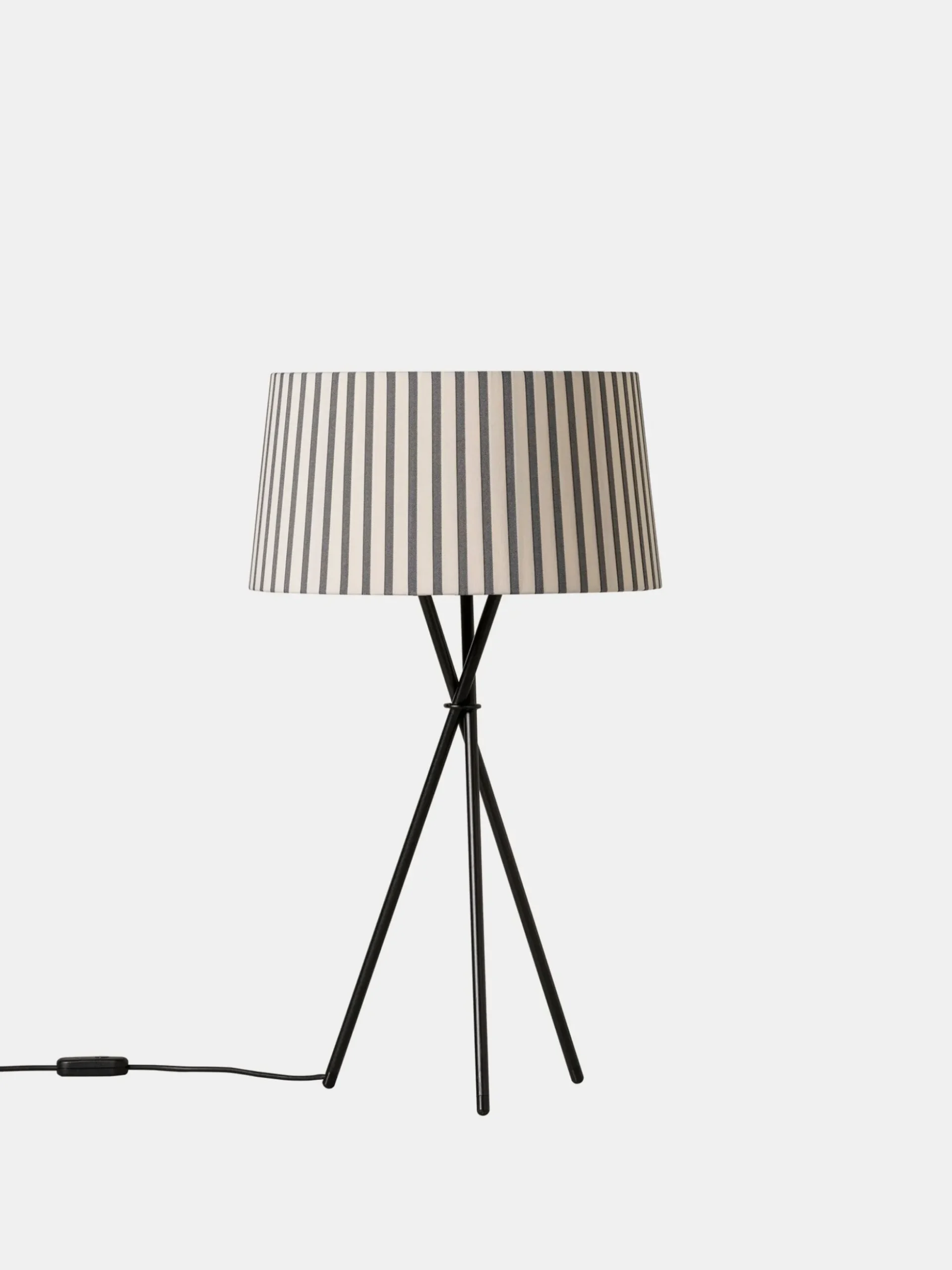 Trípode G6 Table Lamp