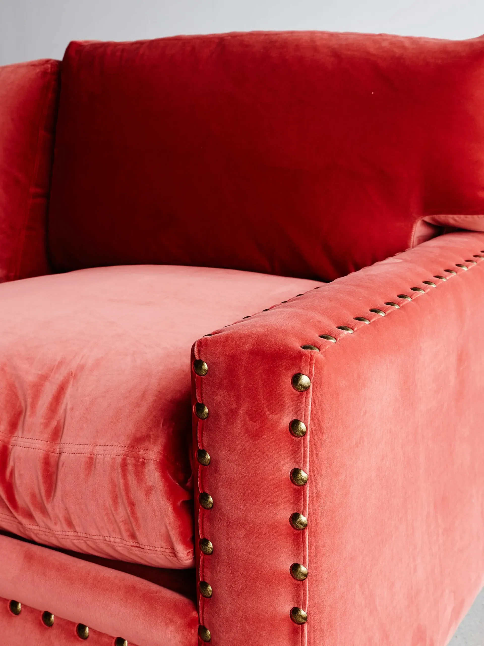 Victor Sofa - Fixed Cover