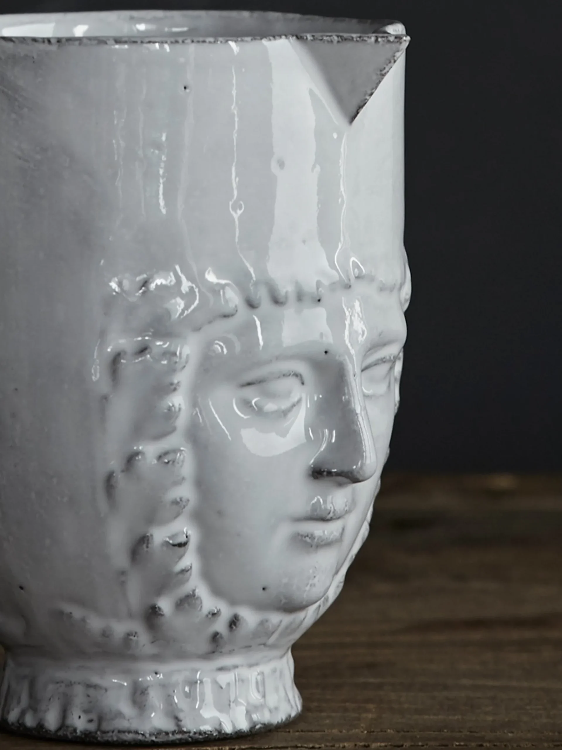Visage Pitcher
