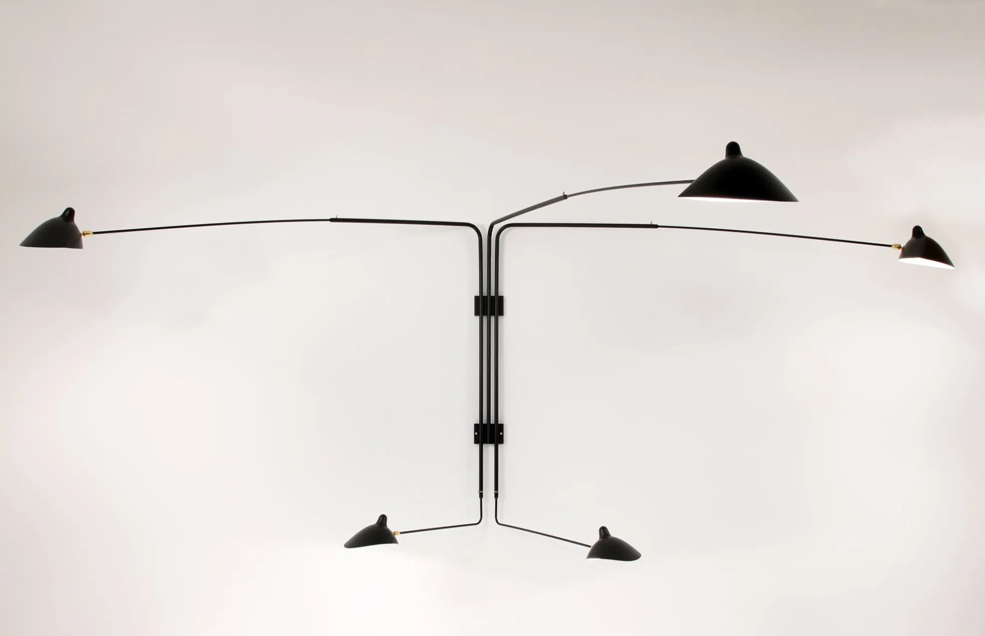Wall Lamp with Five Rotating Straight Arms